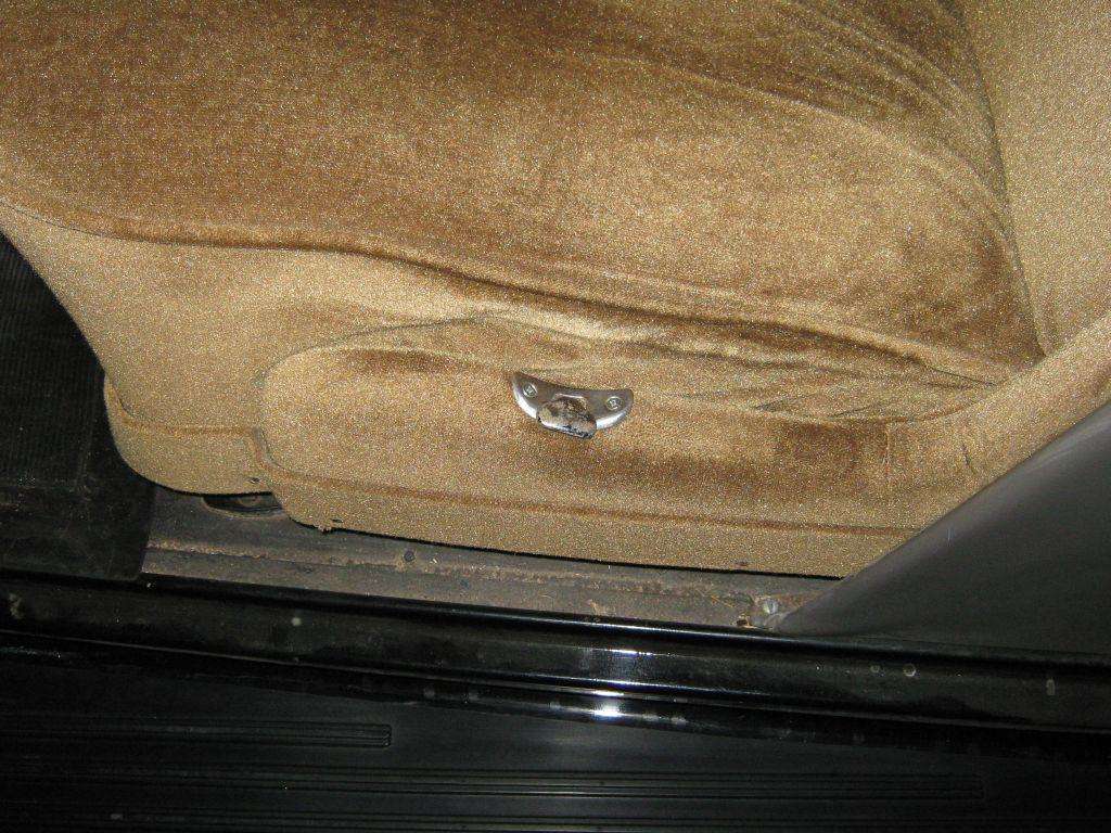 Attached picture Seat Adjuster1.jpg